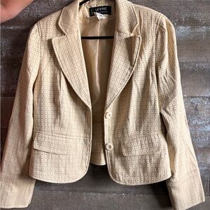 Levine Classics Cream Tailored Blazer with Notched Lapel